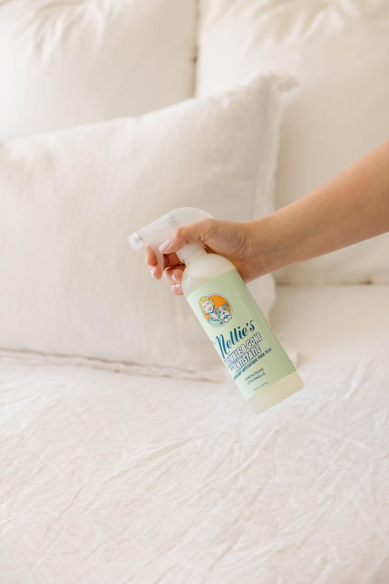 Nellie's Wrinkle-B-Gone - Plant-Based Clothing Static & Wrinkle Remover - Convenient, Responsible, and Effective - Revitalize Your Clothes in Minutes (16 fl oz) - Made in Canada - Image 4